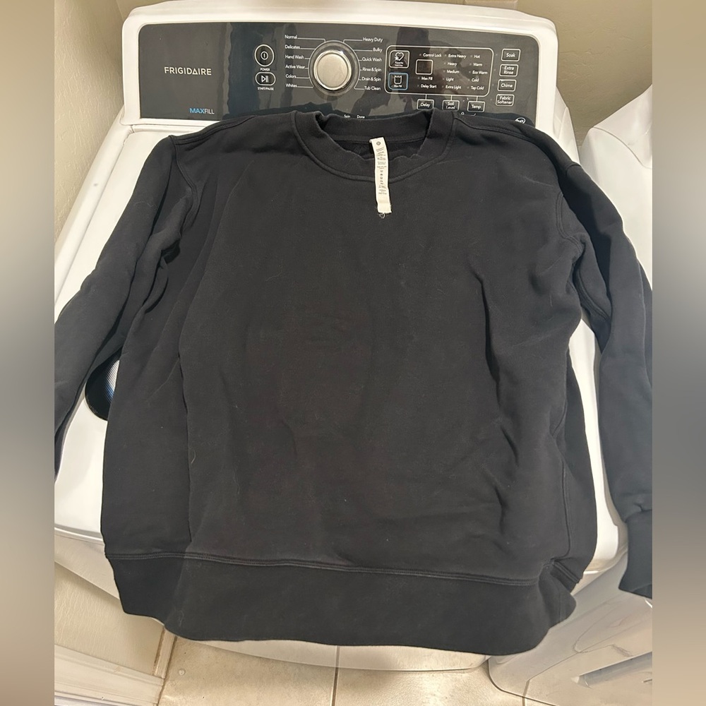 Lululemon Black Pullover